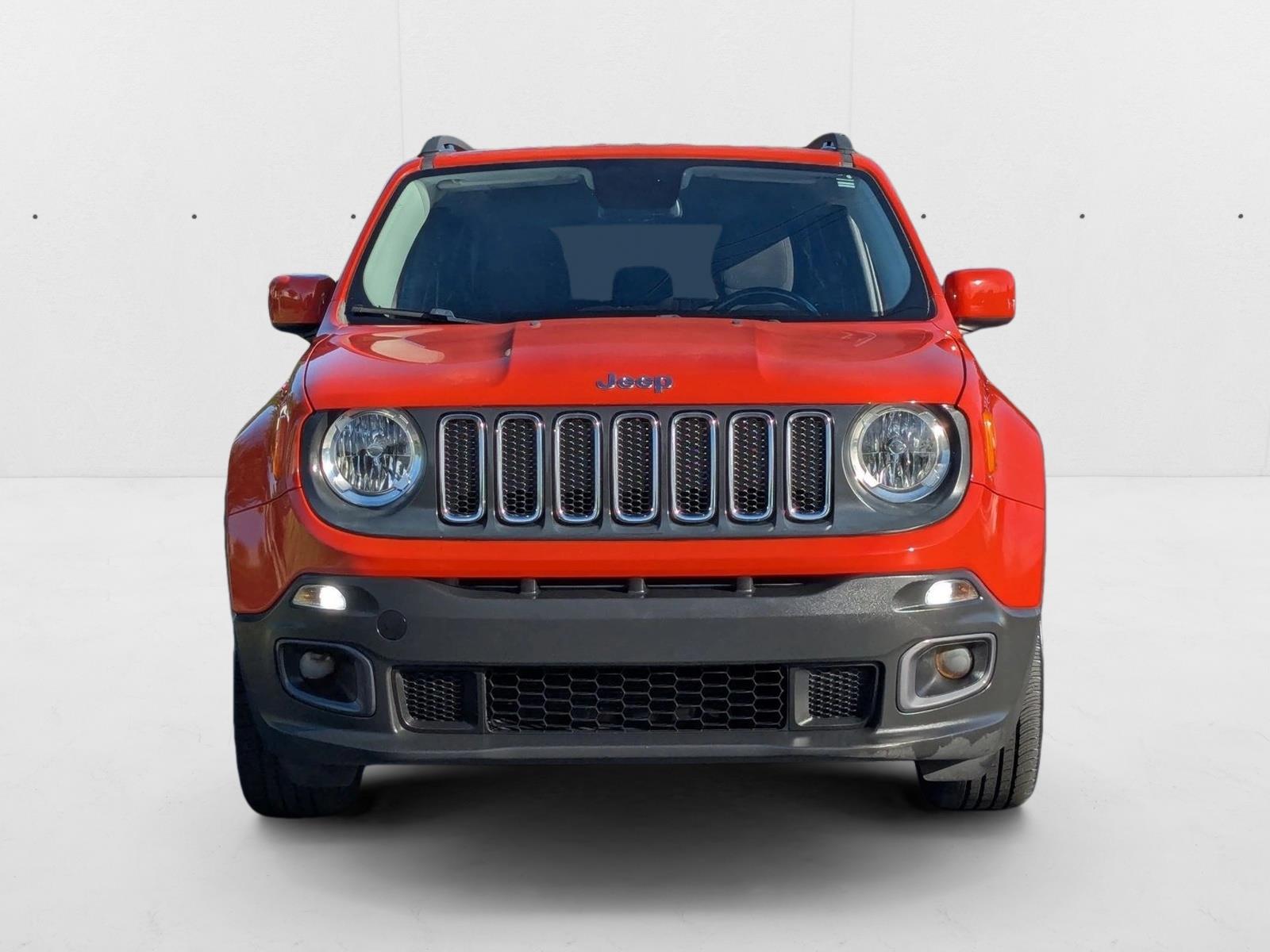 2016 Jeep Renegade Latitude photo 2