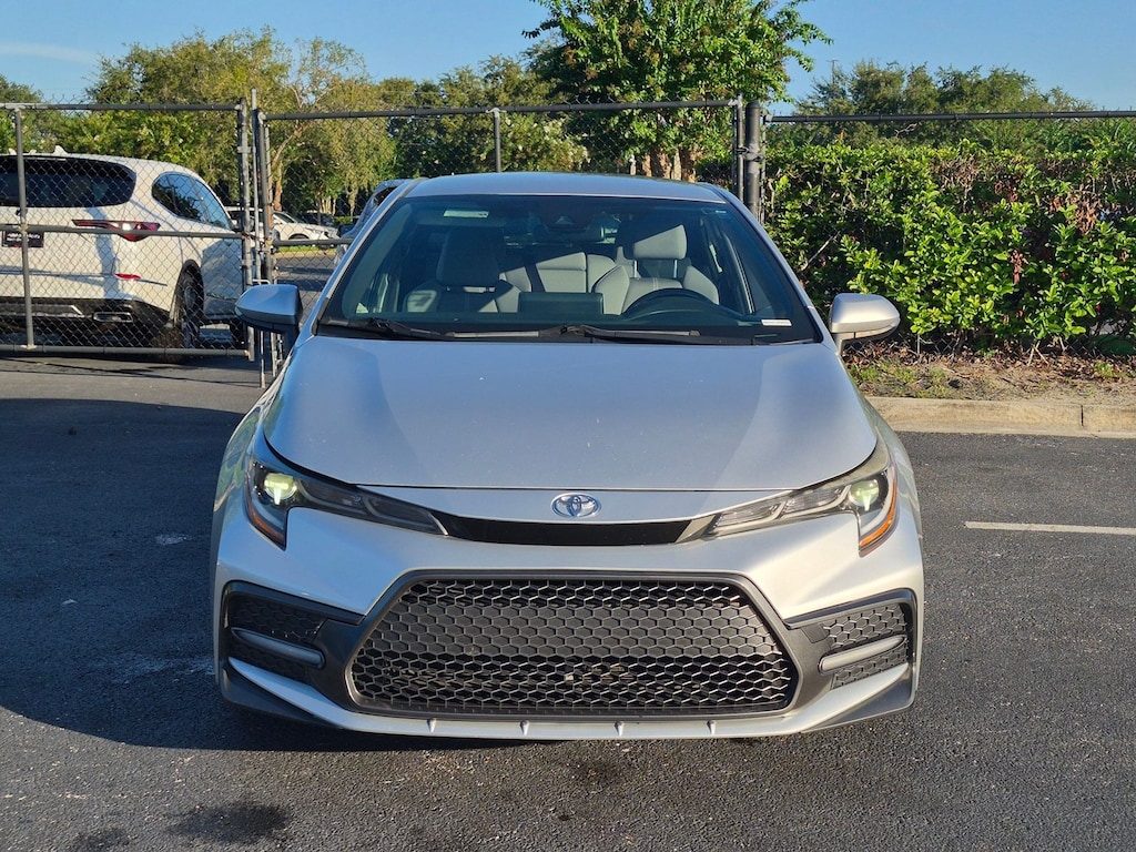 Used 2020 Toyota Corolla SE Sedan