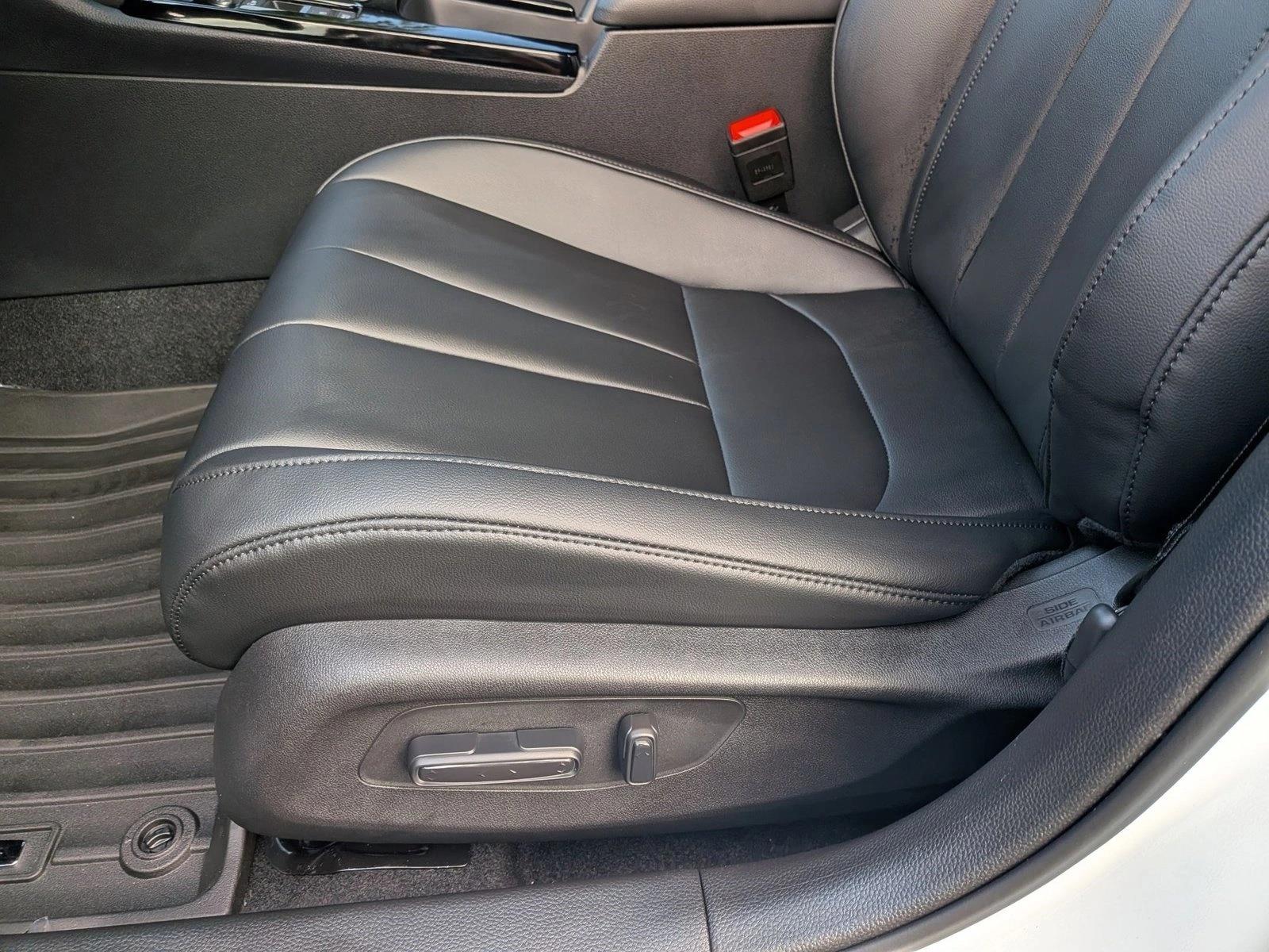 2026 Acura Integra Base photo 4