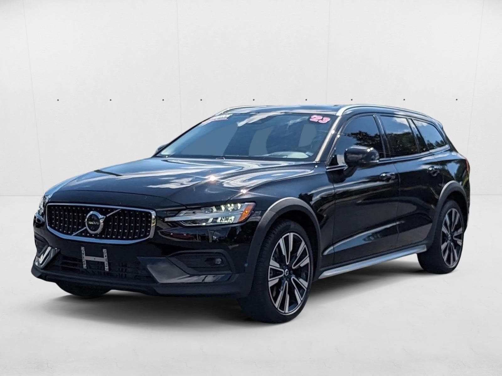 2023 Volvo V60 Cross Country Ultimate
