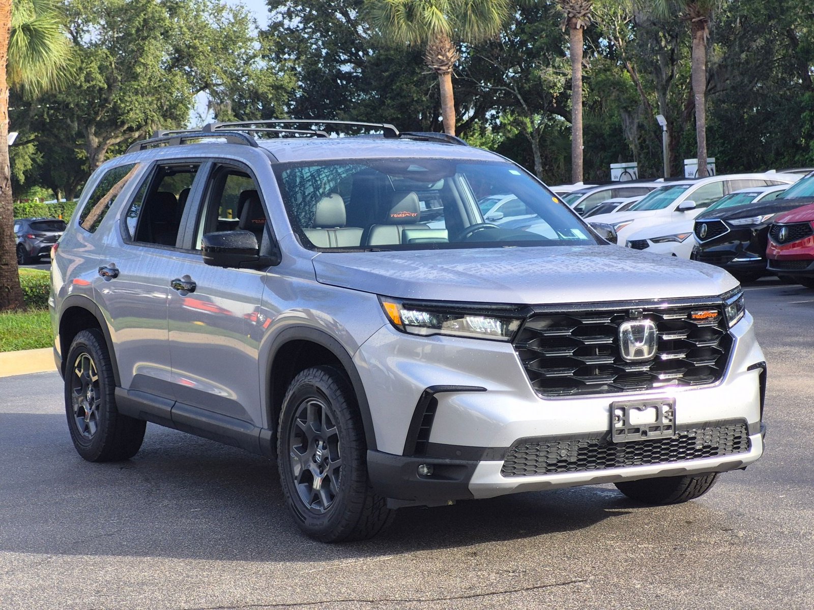 Used 2025 Honda Pilot TrailSport SUV