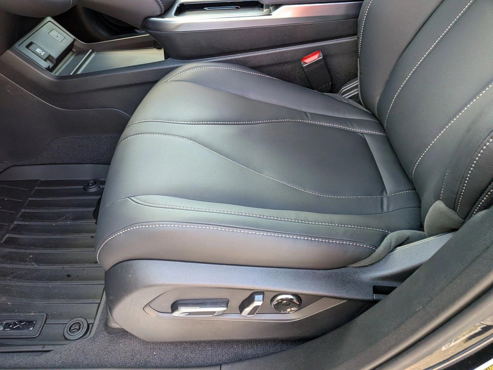 2025 Acura RDX photo 4