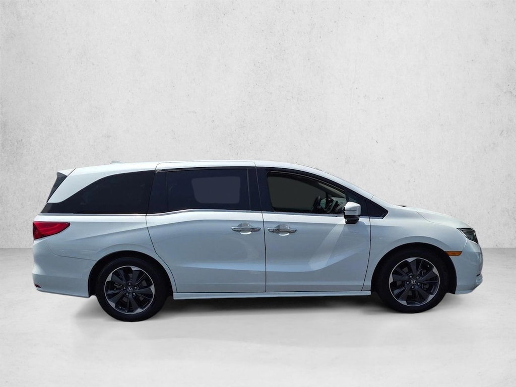 Used 2022 Honda Odyssey Elite Van