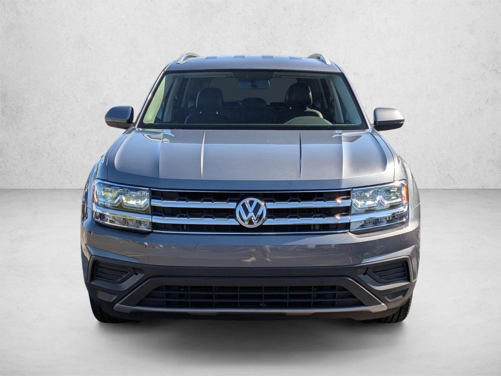 2018 Volkswagen Atlas S photo 2