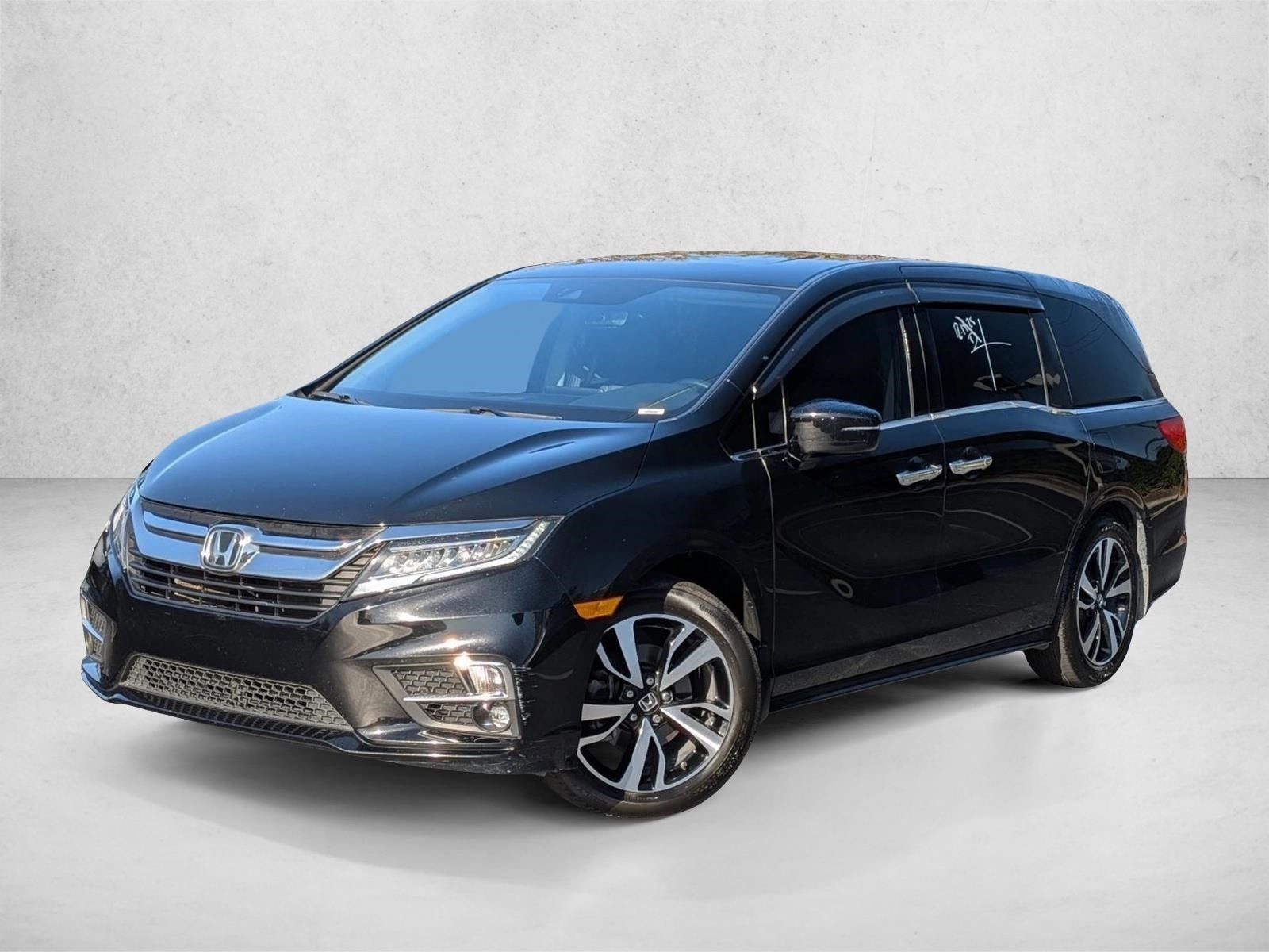 2018 Honda Odyssey Elite's photo