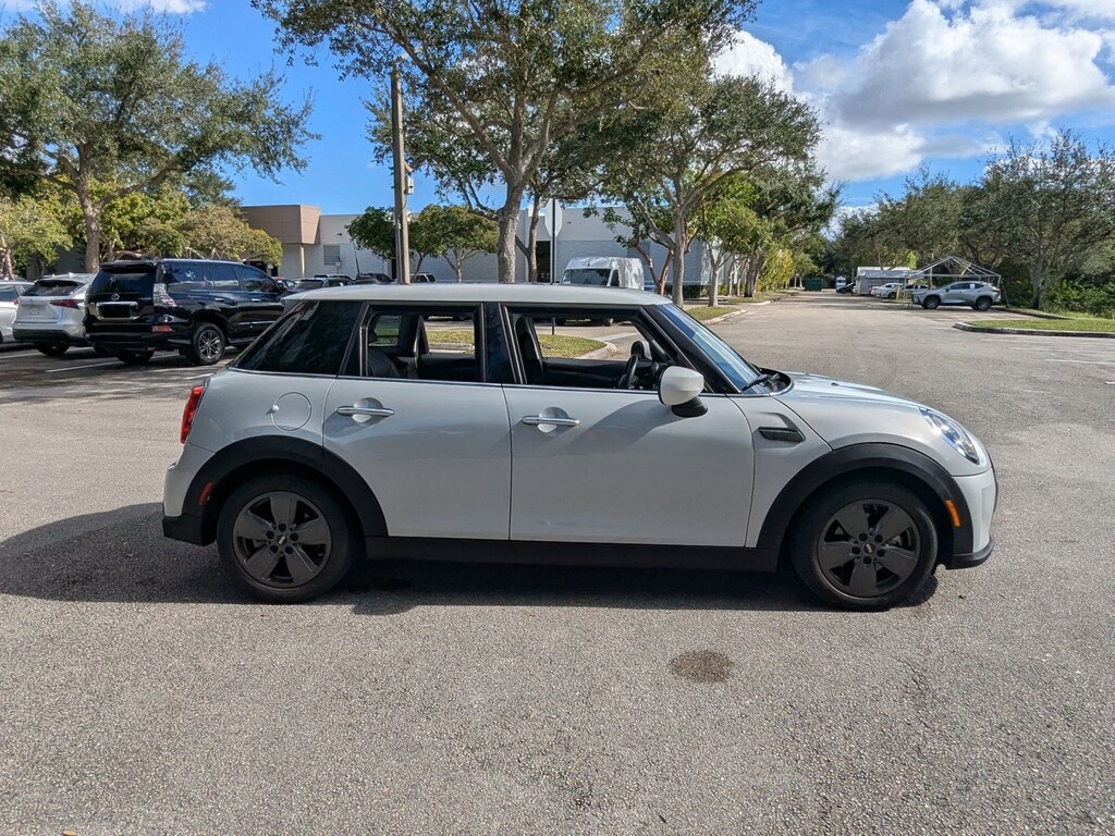 Used 2022 MINI Hardtop 4 Door Cooper Hatchback