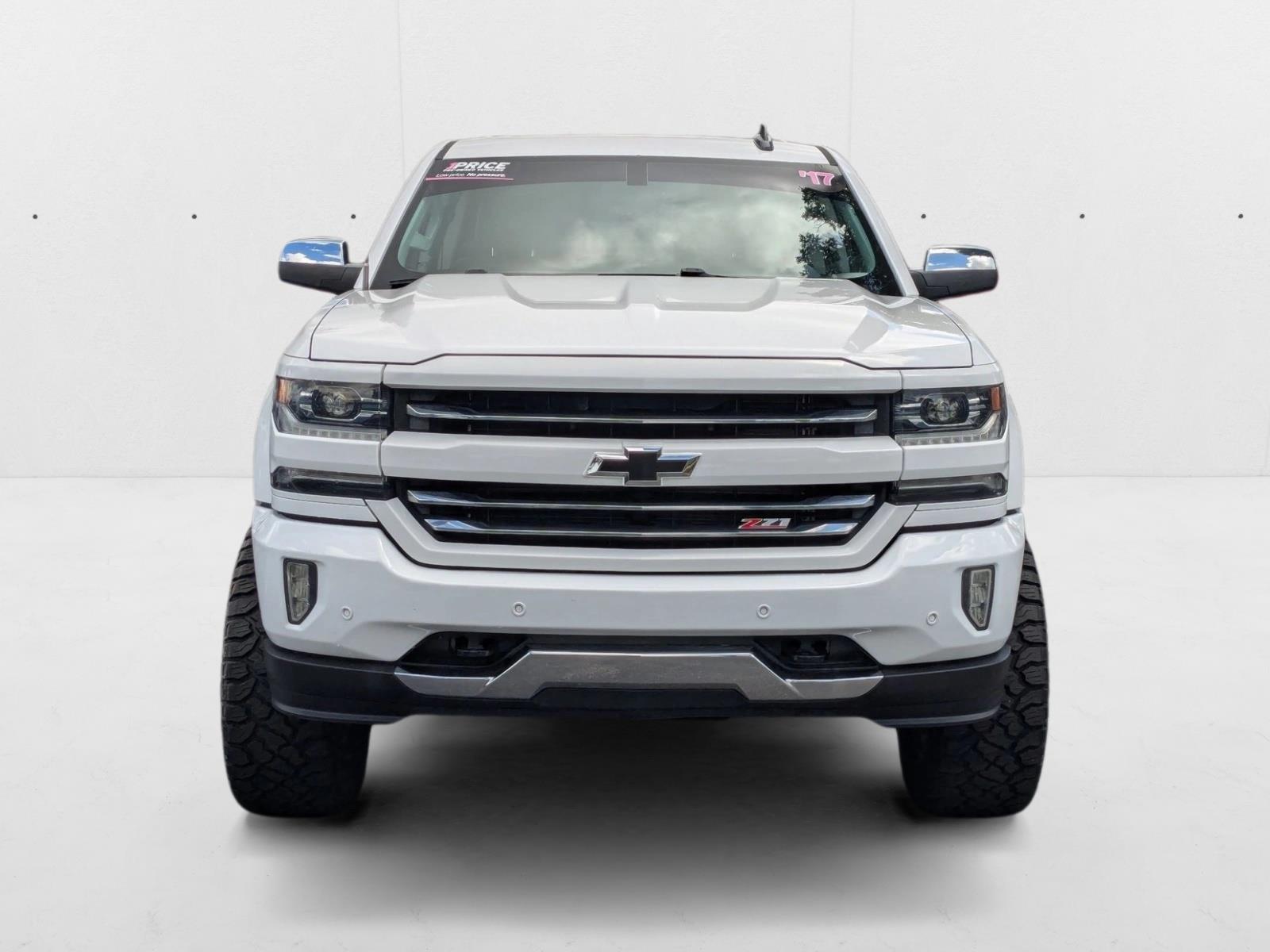 2017 Chevrolet Silverado 1500 LTZ Z71 photo 2