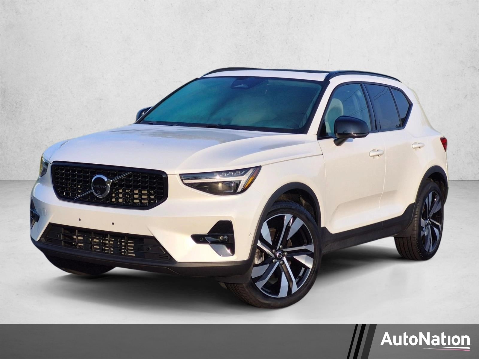 2026 Volvo XC40