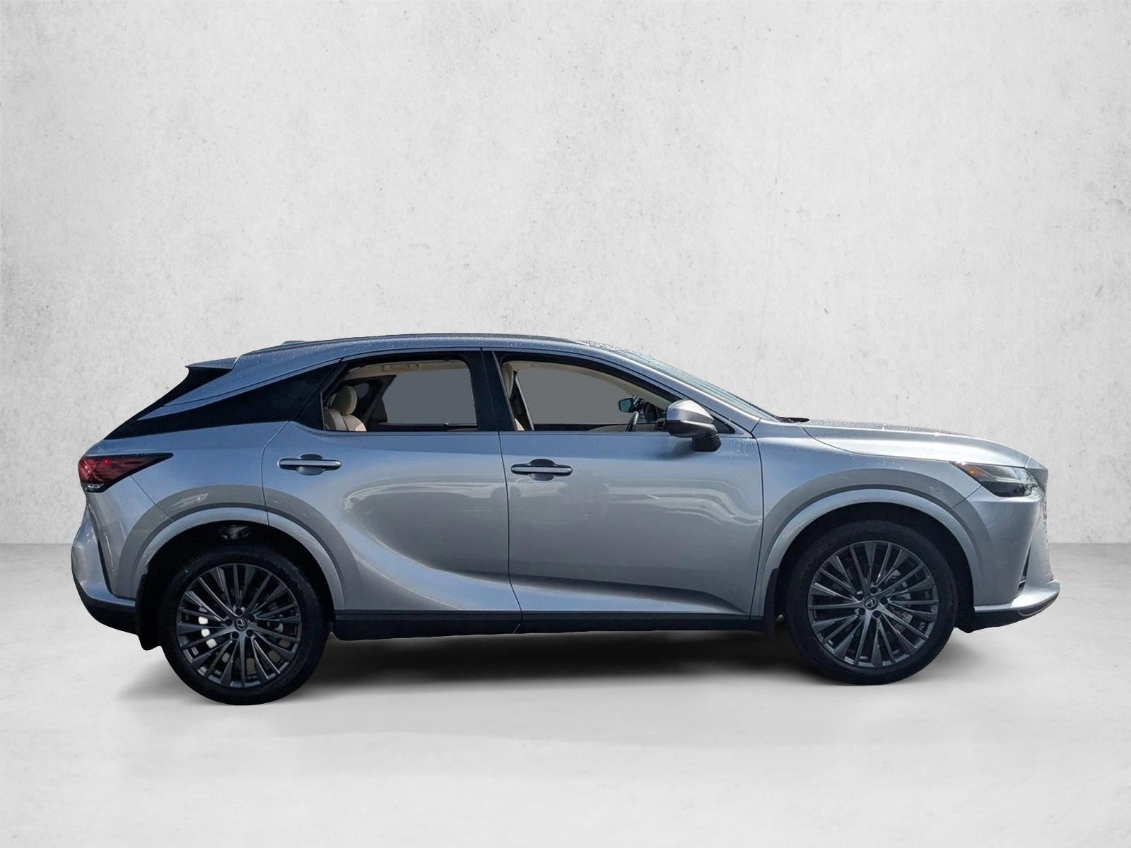 2023 Lexus RX 350h Luxury photo 4