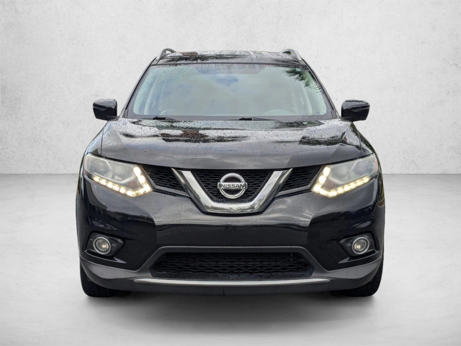 2016 Nissan Rogue SL photo 2