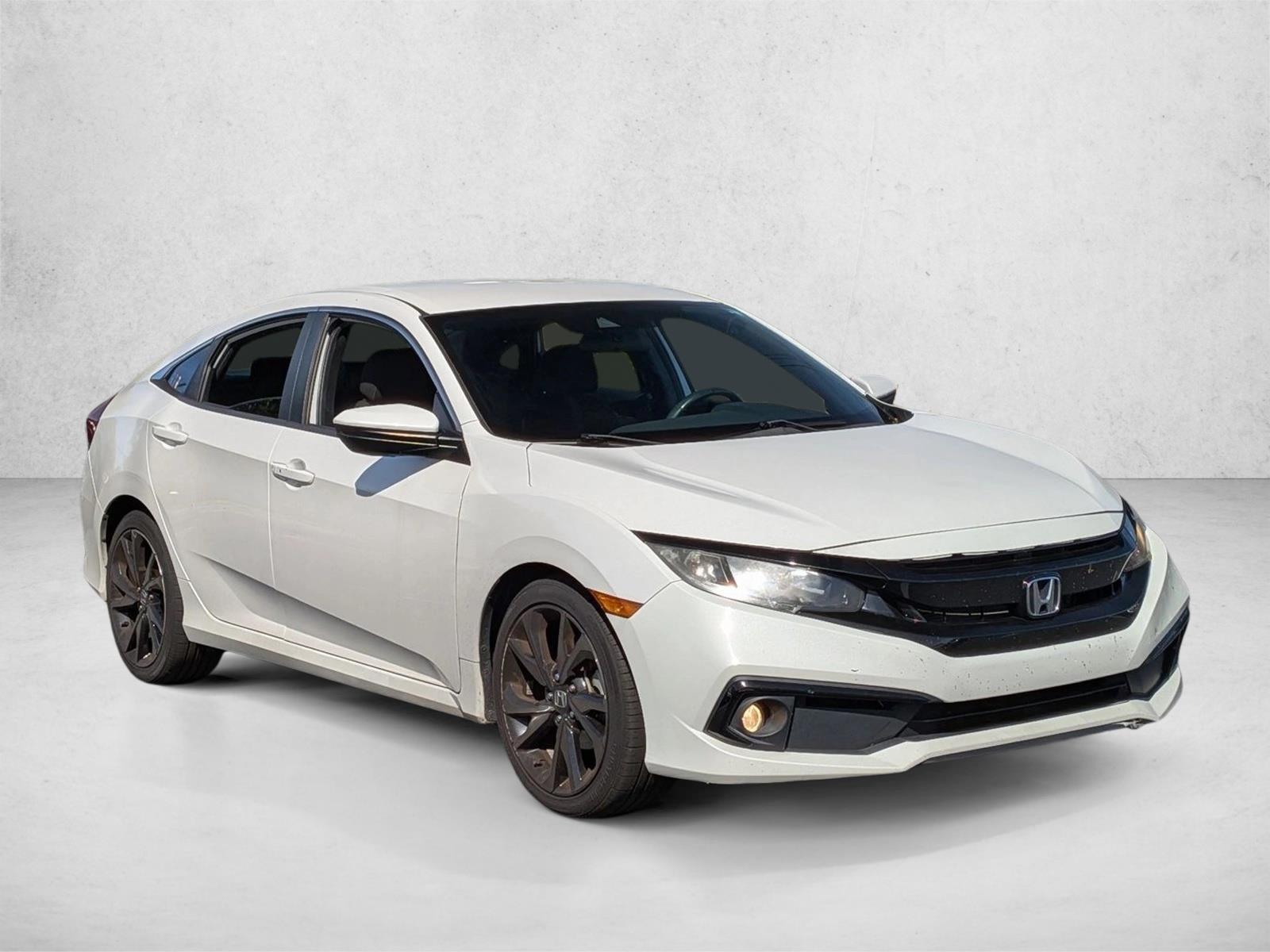 2019 Honda Civic Sport photo 3