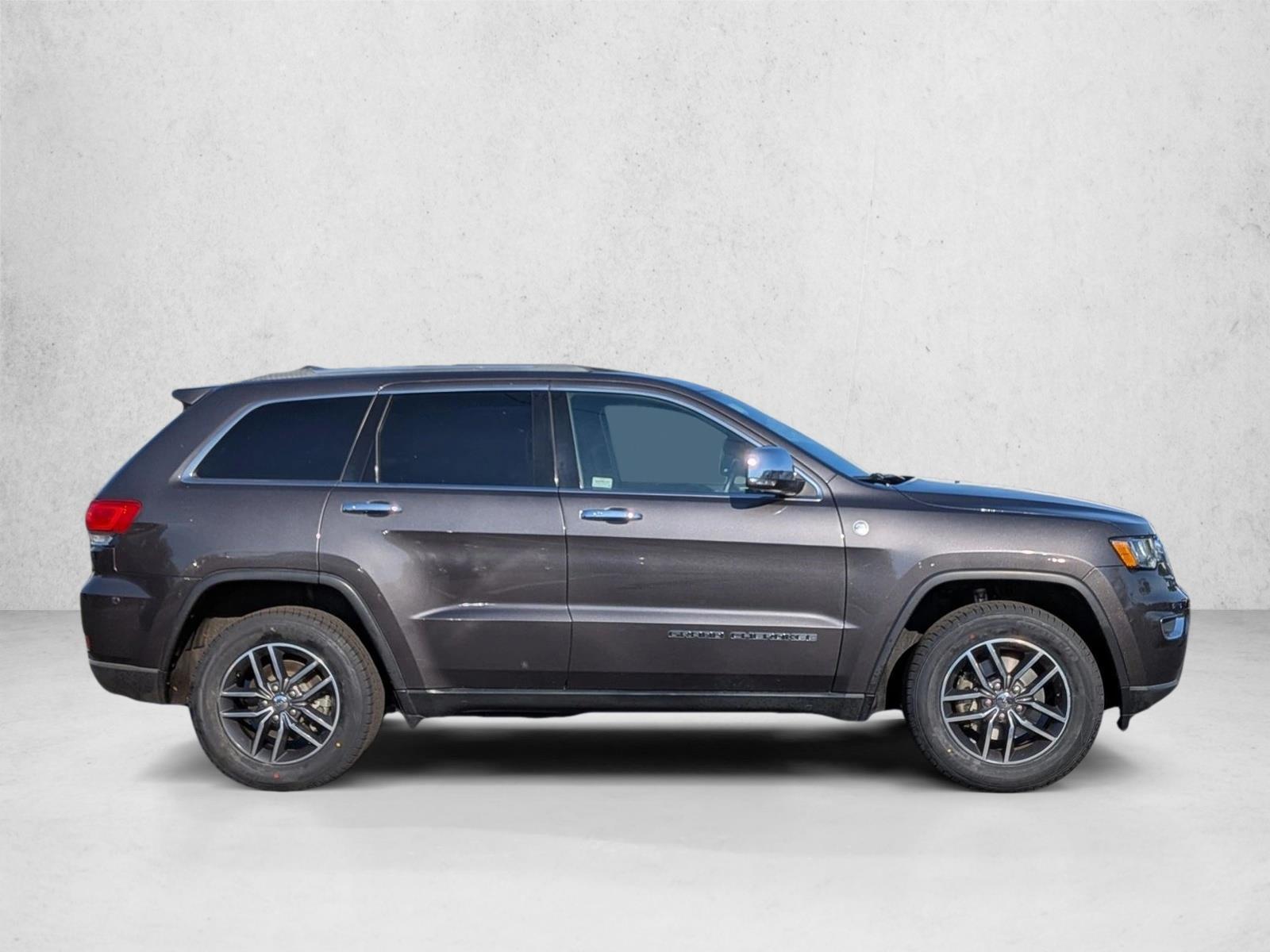 2017 Jeep Grand Cherokee Limited photo 4