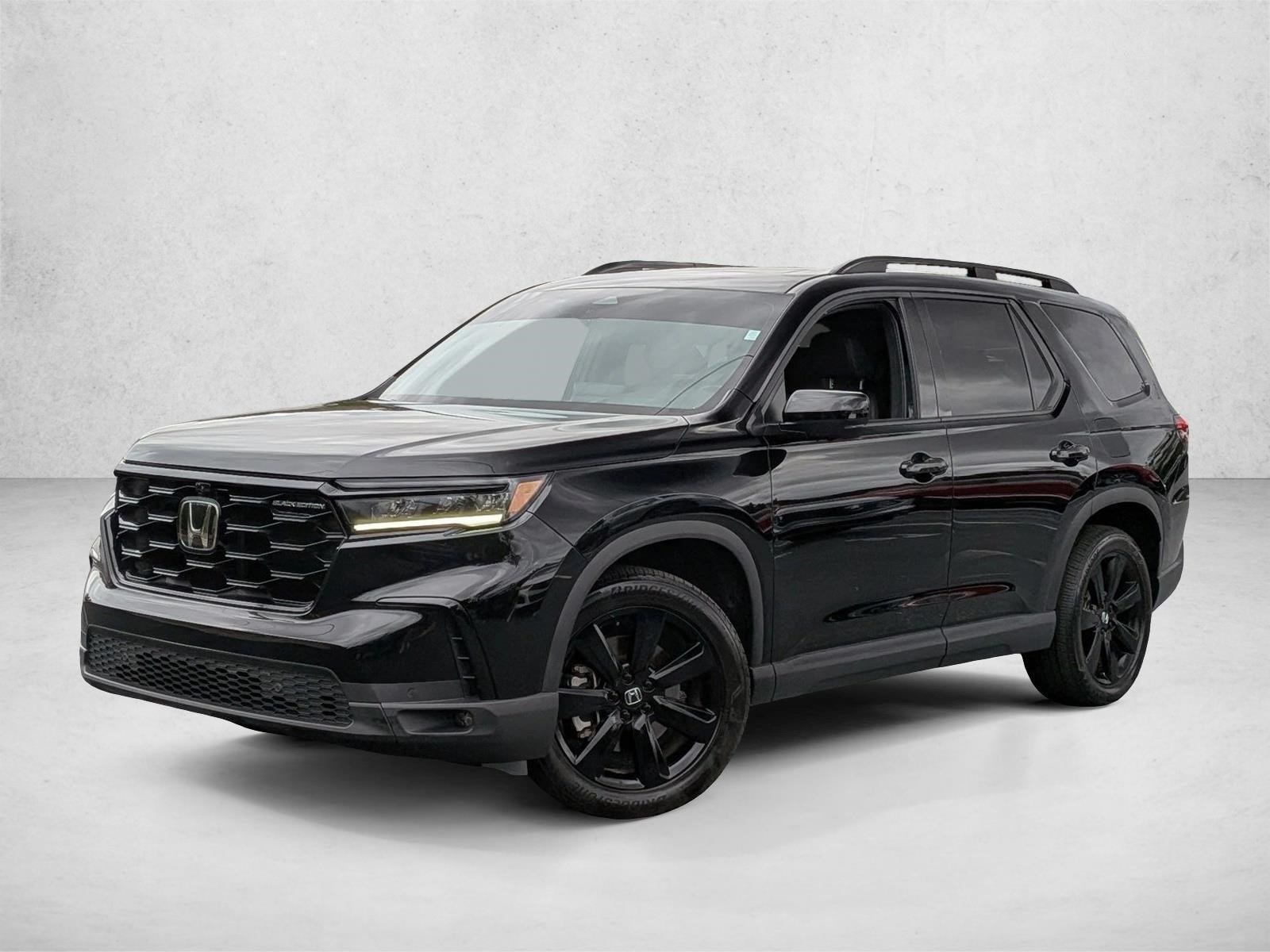 2025 Honda Pilot Black Edition's photo