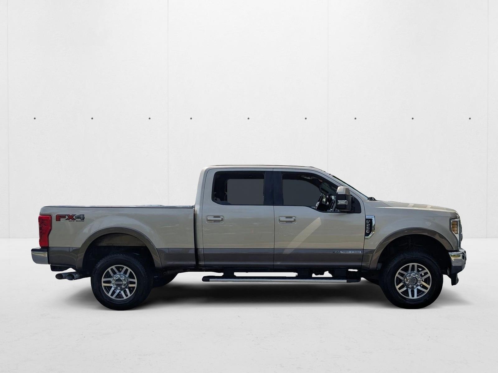 2018 Ford F-250 Lariat photo 4