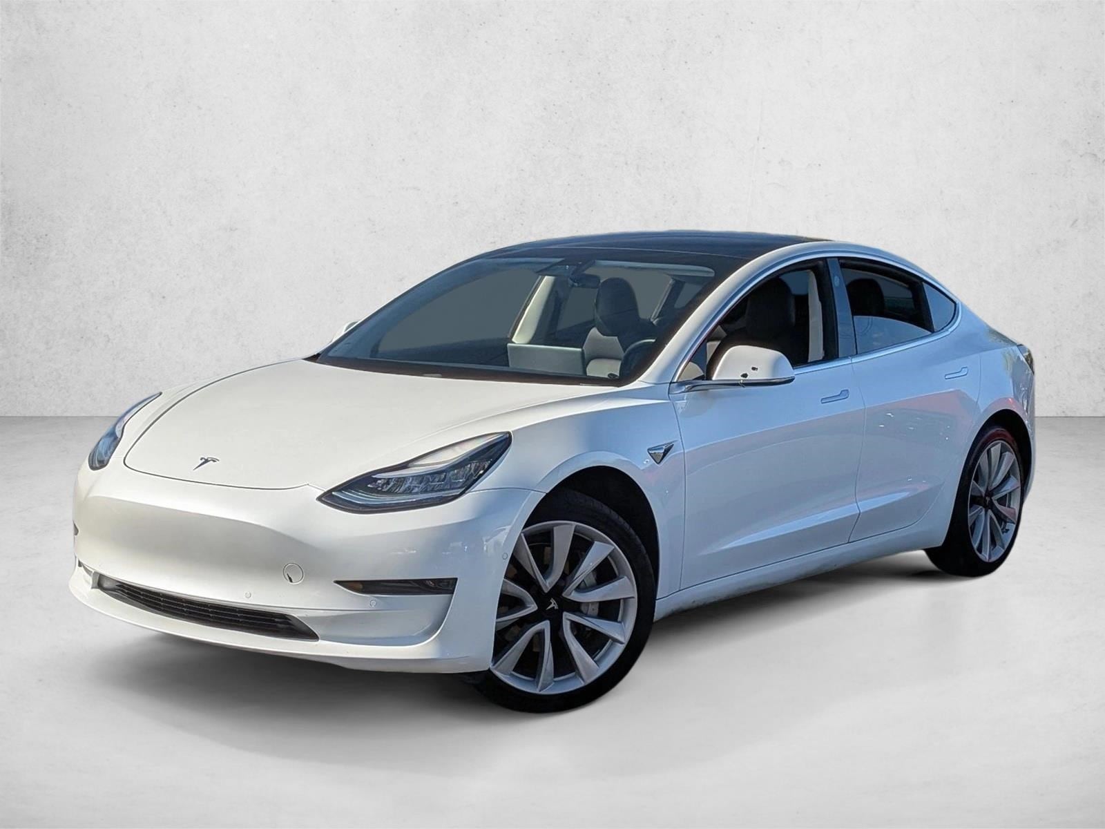 2020 Tesla Model 3 Base's photo
