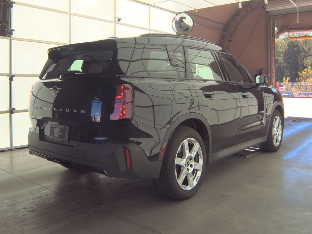 2025 Mini Cooper S ALL4 photo 2