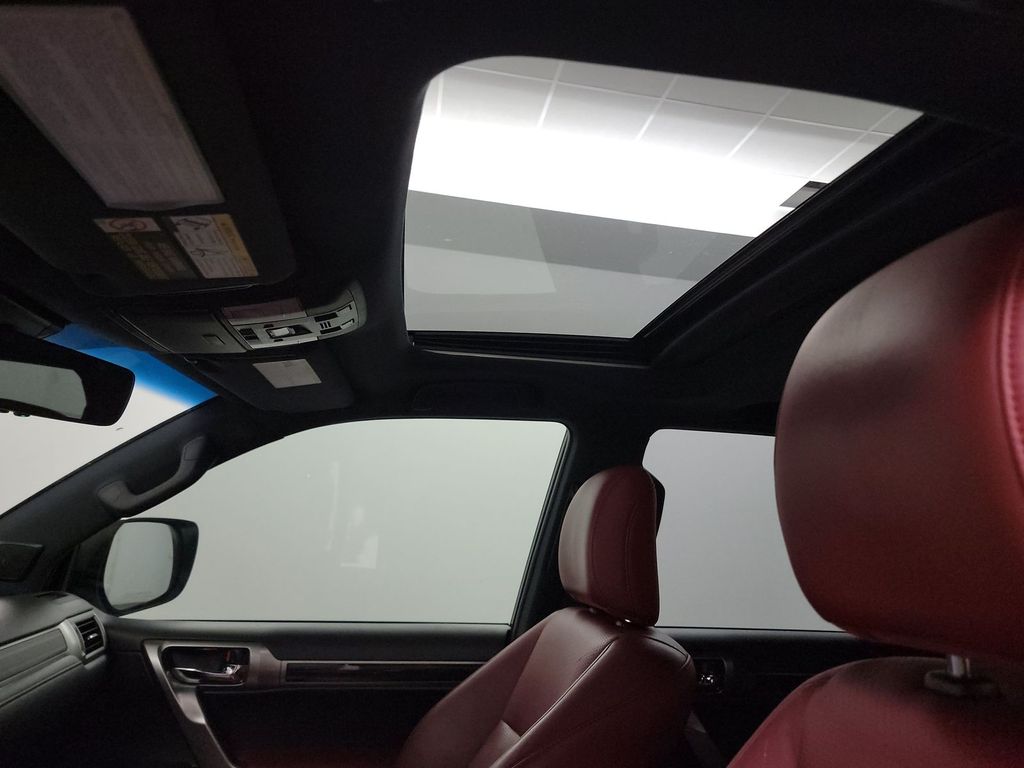 2022 Lexus GX 460 Luxury photo 4