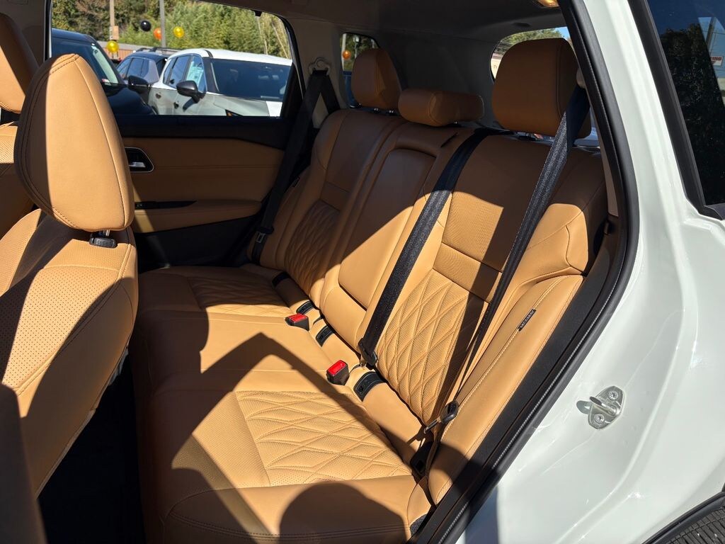 Used 2023 Nissan Rogue Platinum SUV