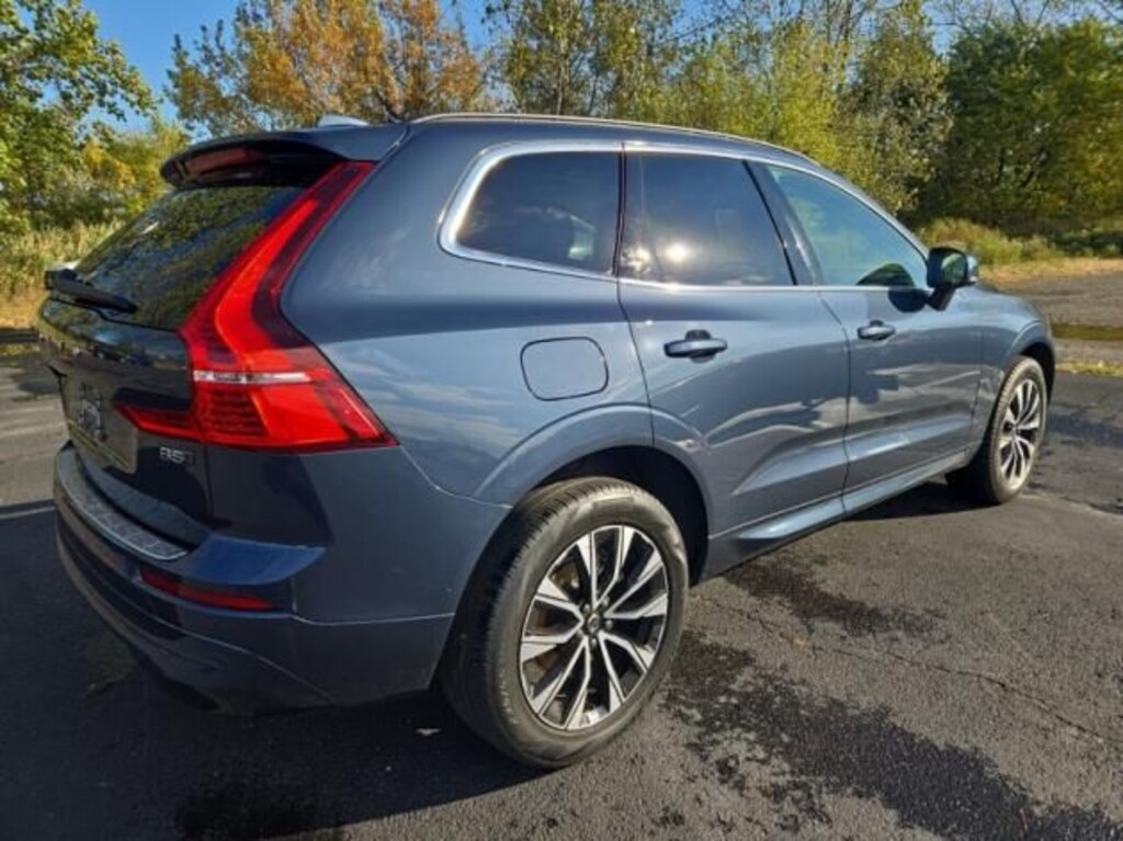 Used 2023 Volvo XC60 B5 Core SUV