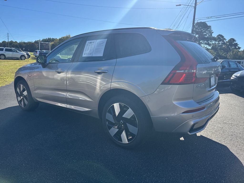 Certified 2025 Volvo XC60 Plug-In Hybrid T8 Plus SUV