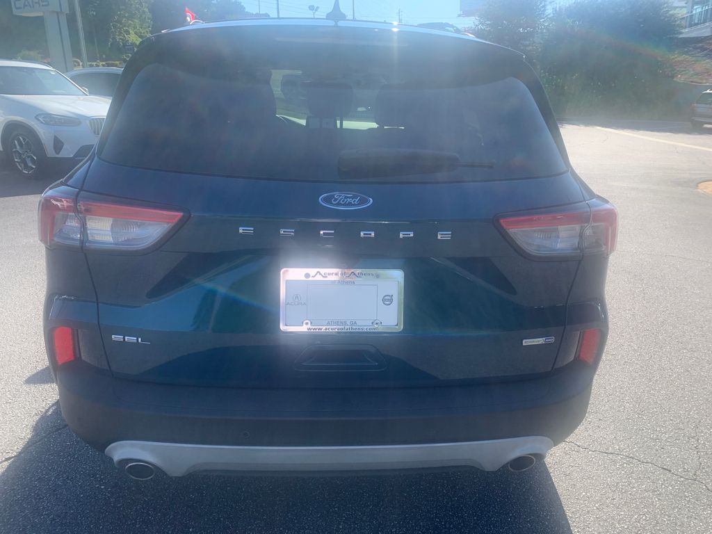 2020 Ford Escape SEL photo 4