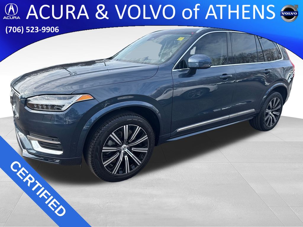 2023 Volvo XC90 Plus's photo