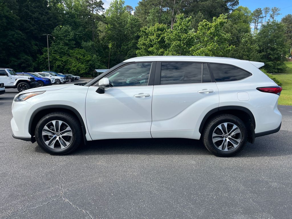 Used 2023 Toyota Highlander XLE with VIN 5TDKDRBH5PS031790 for sale in Athens, GA
