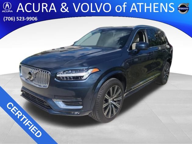 2023 Volvo XC90 Plus's photo