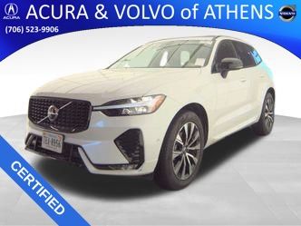 2025 Volvo XC60 Plus's photo