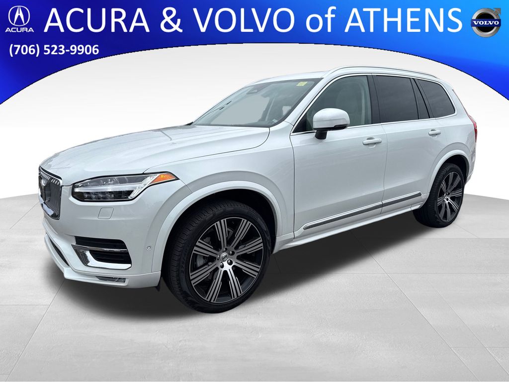 2024 Volvo XC90 Plus's photo