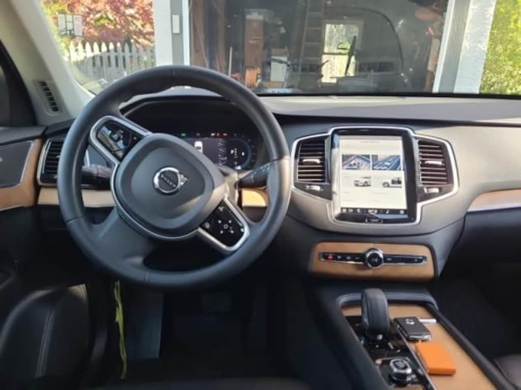 Used 2023 Volvo XC90 B6 Plus 6-Seater SUV