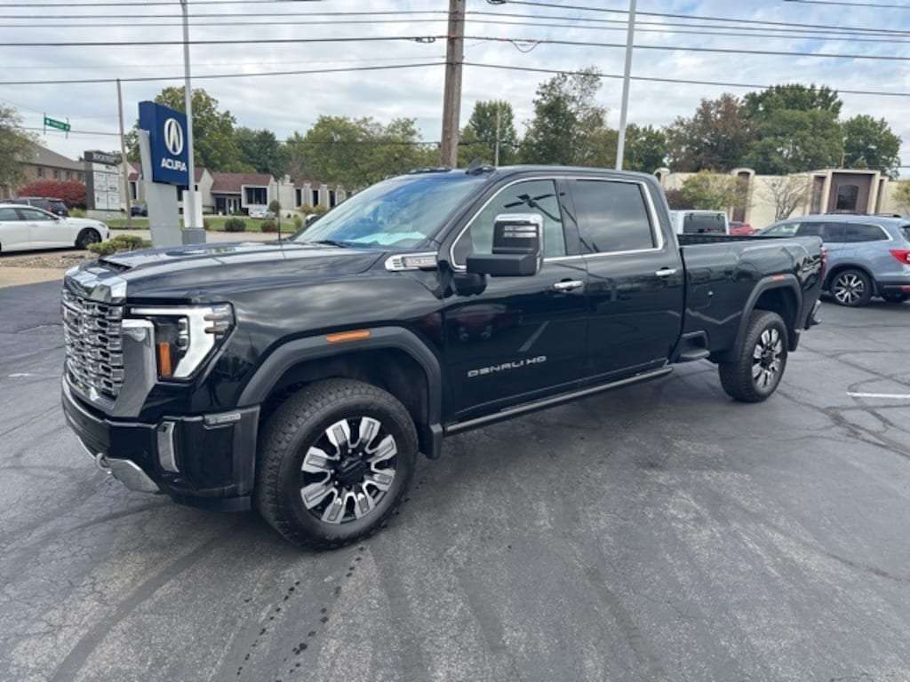 Used 2024 GMC Sierra 2500 HD Denali Truck Crew Cab