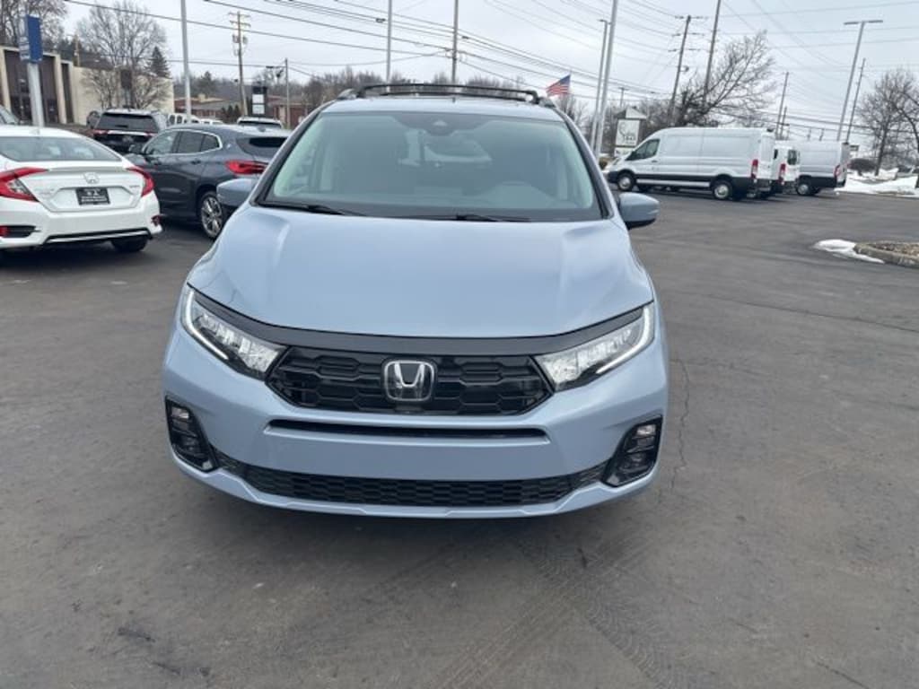 Used 2025 Honda Odyssey Elite Van