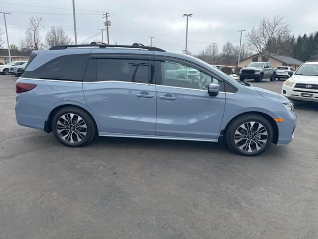 Used 2025 Honda Odyssey Elite Van