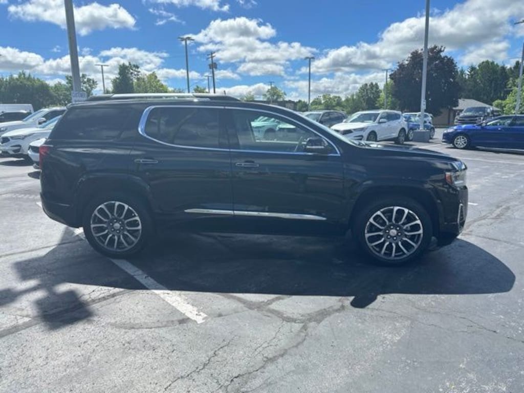 Used 2022 GMC Acadia Denali SUV