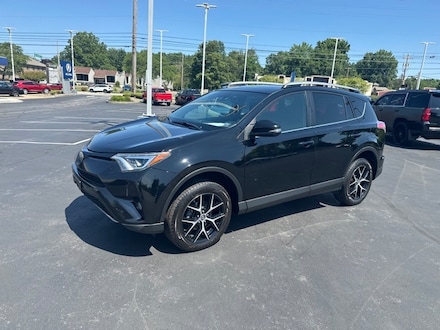 2017 Toyota RAV4 SE SUV