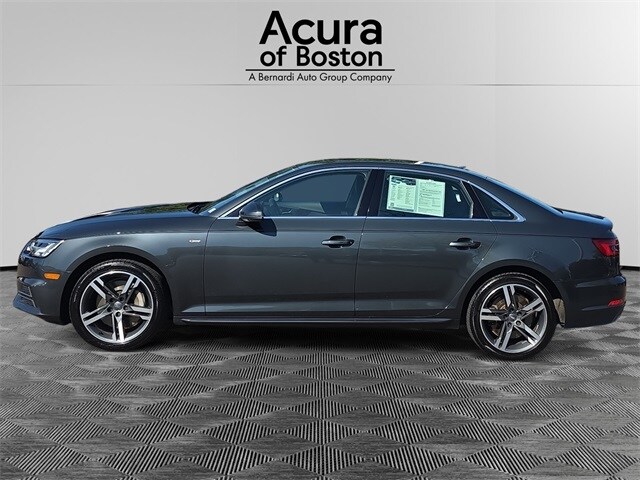 2017 Audi A4 Quattro Premium Plus photo 2