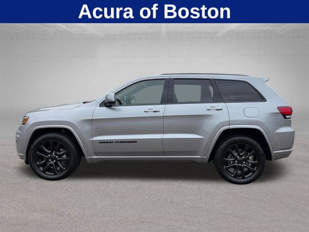 Used 2021 Jeep Grand Cherokee Laredo SUV