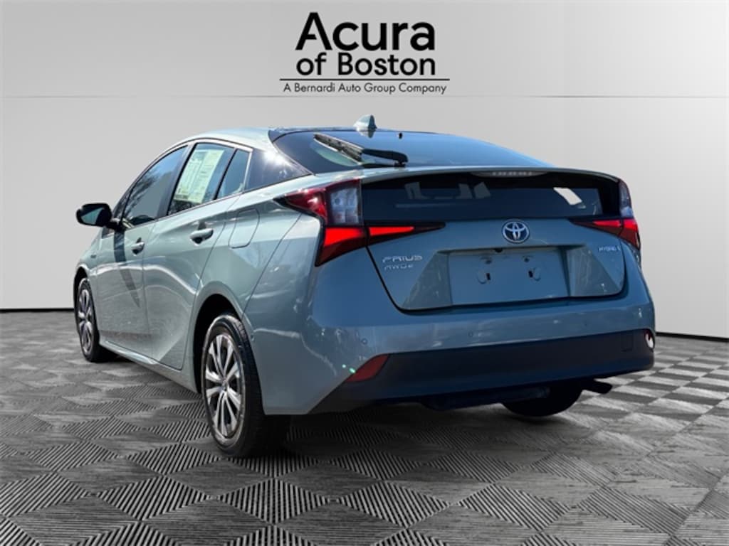 Used 2022 Toyota Prius LE Hatchback