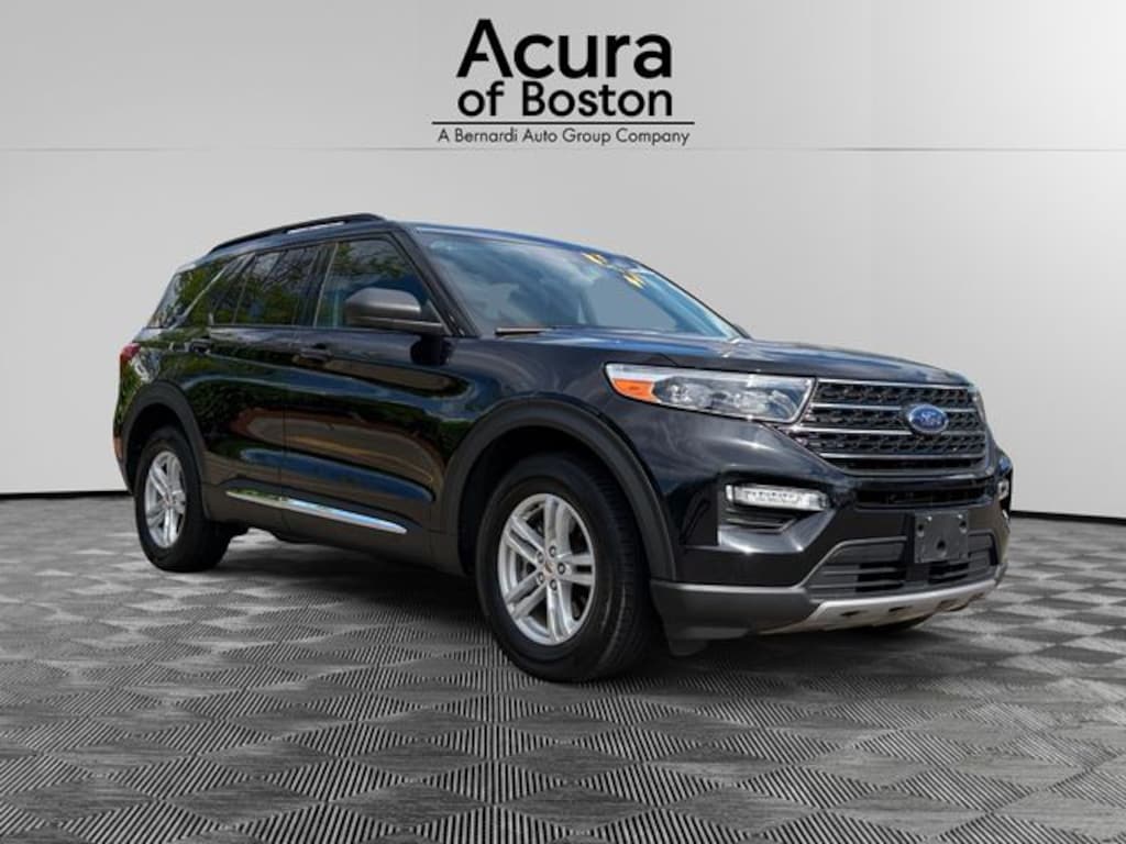 Used 2024 Ford Explorer XLT SUV