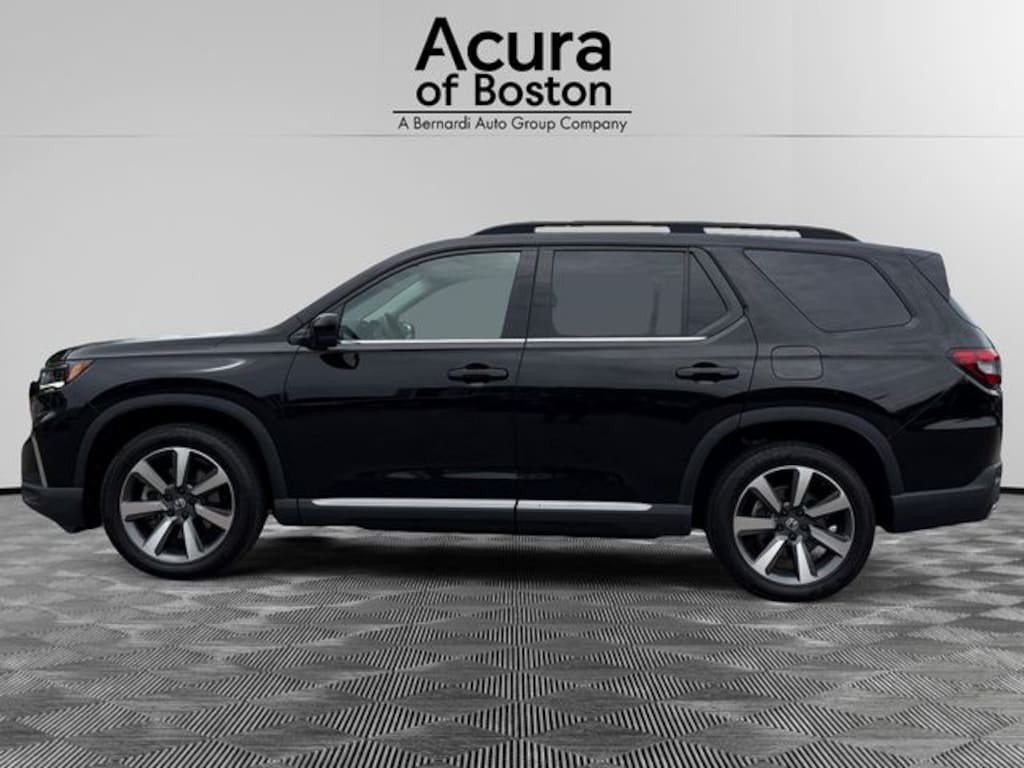 Used 2023 Honda Pilot Elite SUV