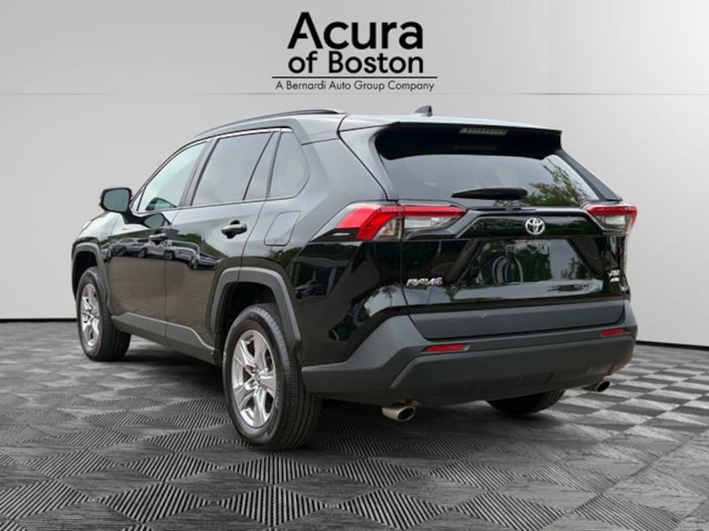 Used 2025 Toyota RAV4 XLE SUV