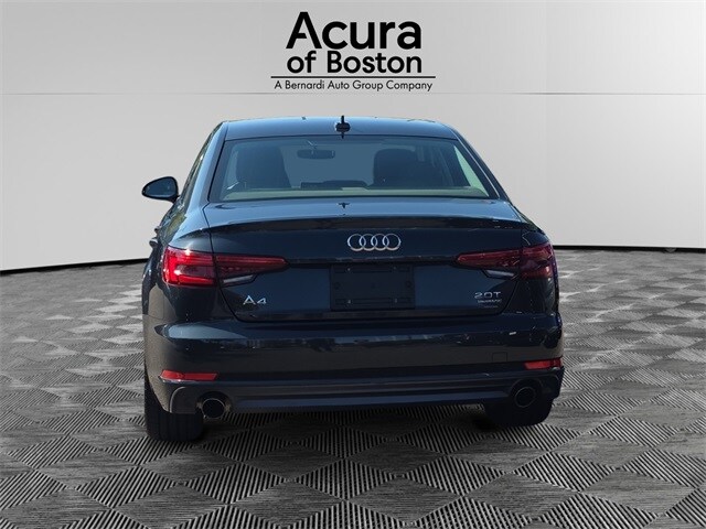 2017 Audi A4 Quattro Premium Plus photo 4