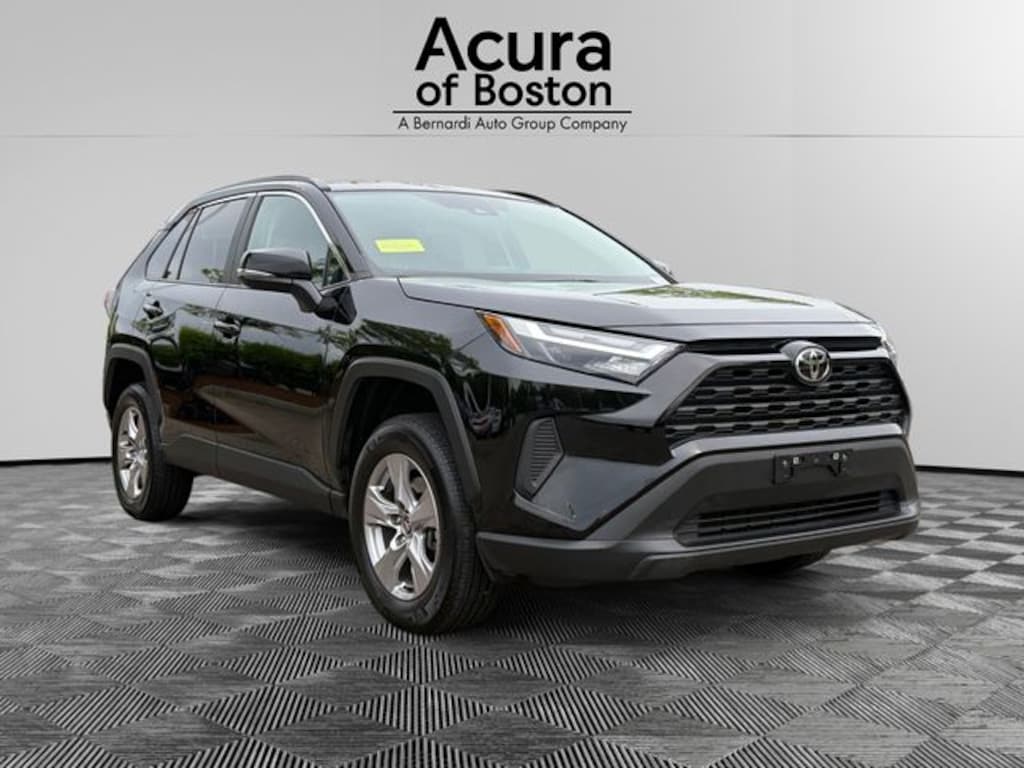 Used 2025 Toyota RAV4 XLE SUV