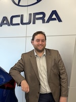 Staff member Nicholas Dibenedetto from 58f40543601b