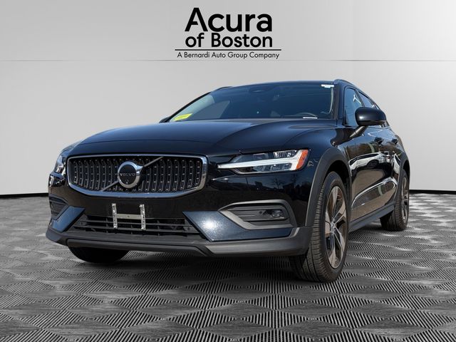 2024 Volvo V60 Cross Country