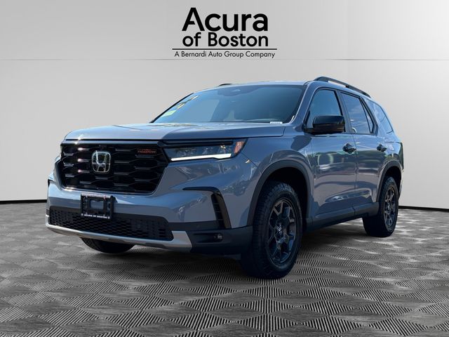 2025 Honda Pilot TrailSport AWD's photo