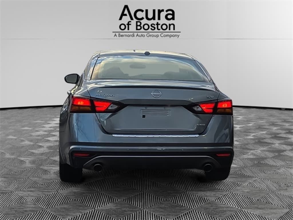 Used 2023 Nissan Altima 2.5 SV Sedan