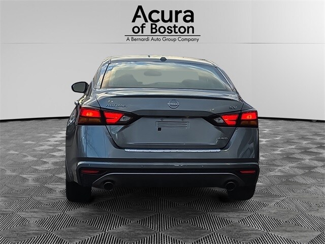 2023 Nissan Altima 2.5 SV photo 4