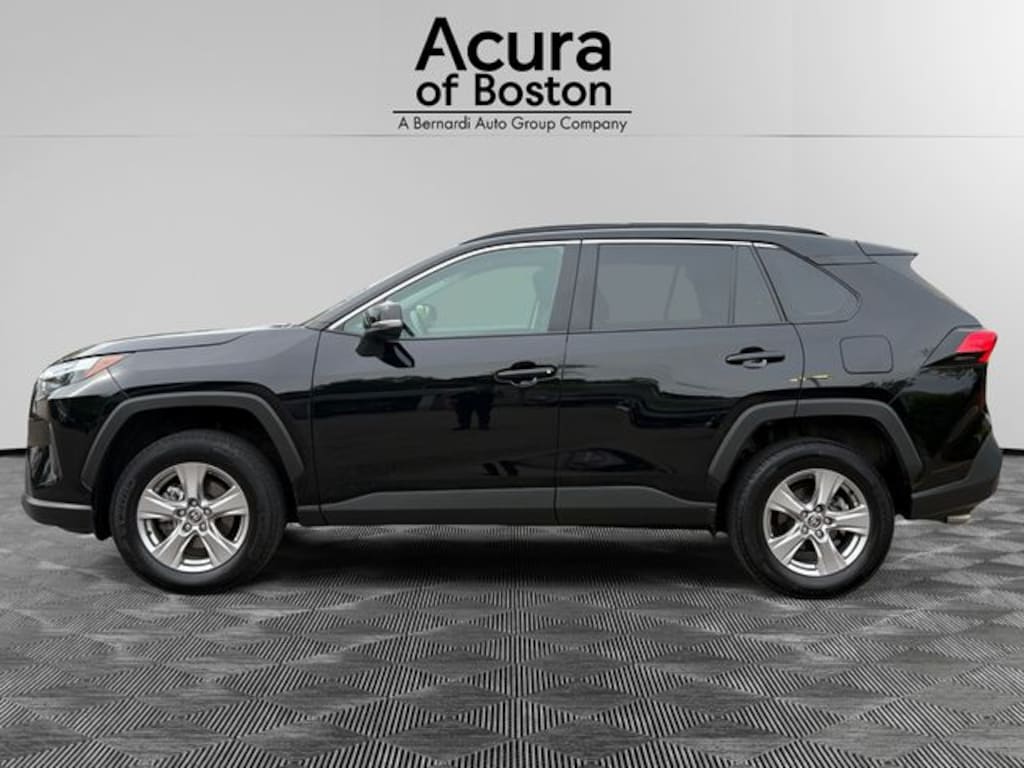 Used 2025 Toyota RAV4 XLE SUV